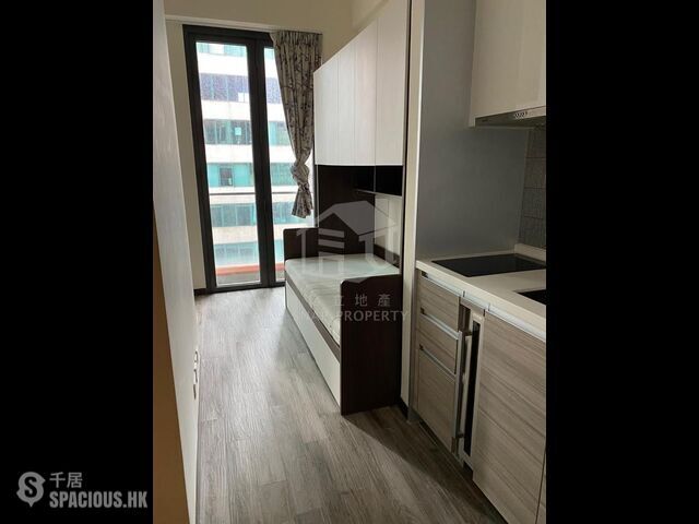 Sheung Wan - AVA128 01