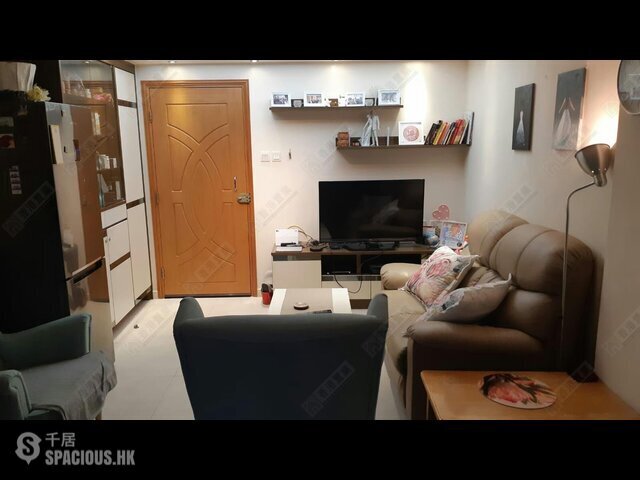 North Point - Luen Wo Apartments 01