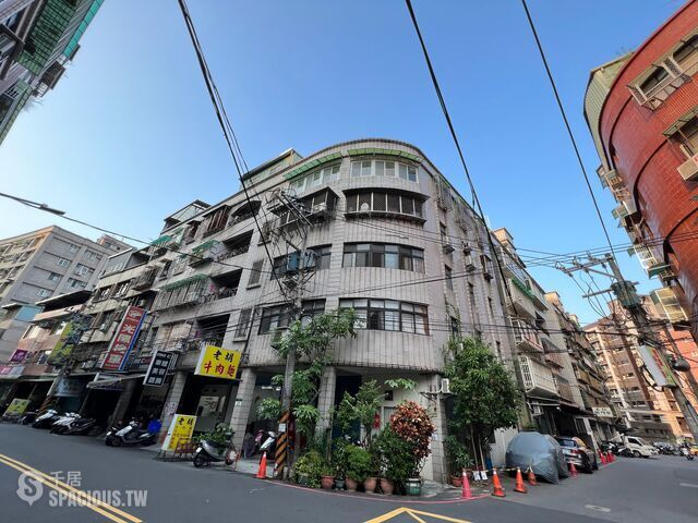 Luzhou - No. XX, Ren'ai St, Sanchong District, New Taipei City, Taiwan 241 01