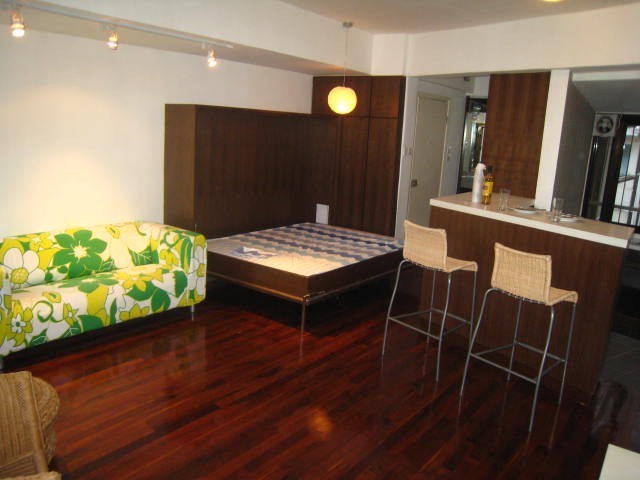 Soho - 23, Elgin Street 01