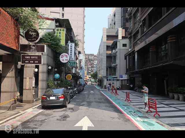 Zhongshan - No. X-1, Lane 93, Section 2, Zhongshan N Rd, Zhongshan District, Taipei City, Taiwan 10491 01