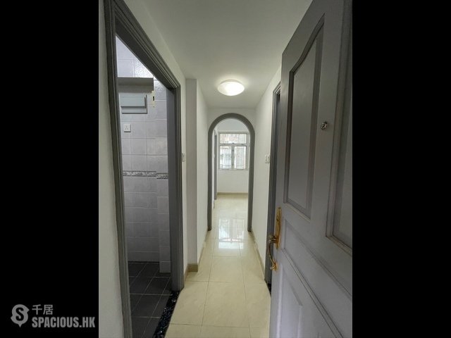 Central - 166, Wellington Street 01