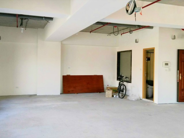 八里区 - 249台湾新北市八里區龍米路一段XXX號 01