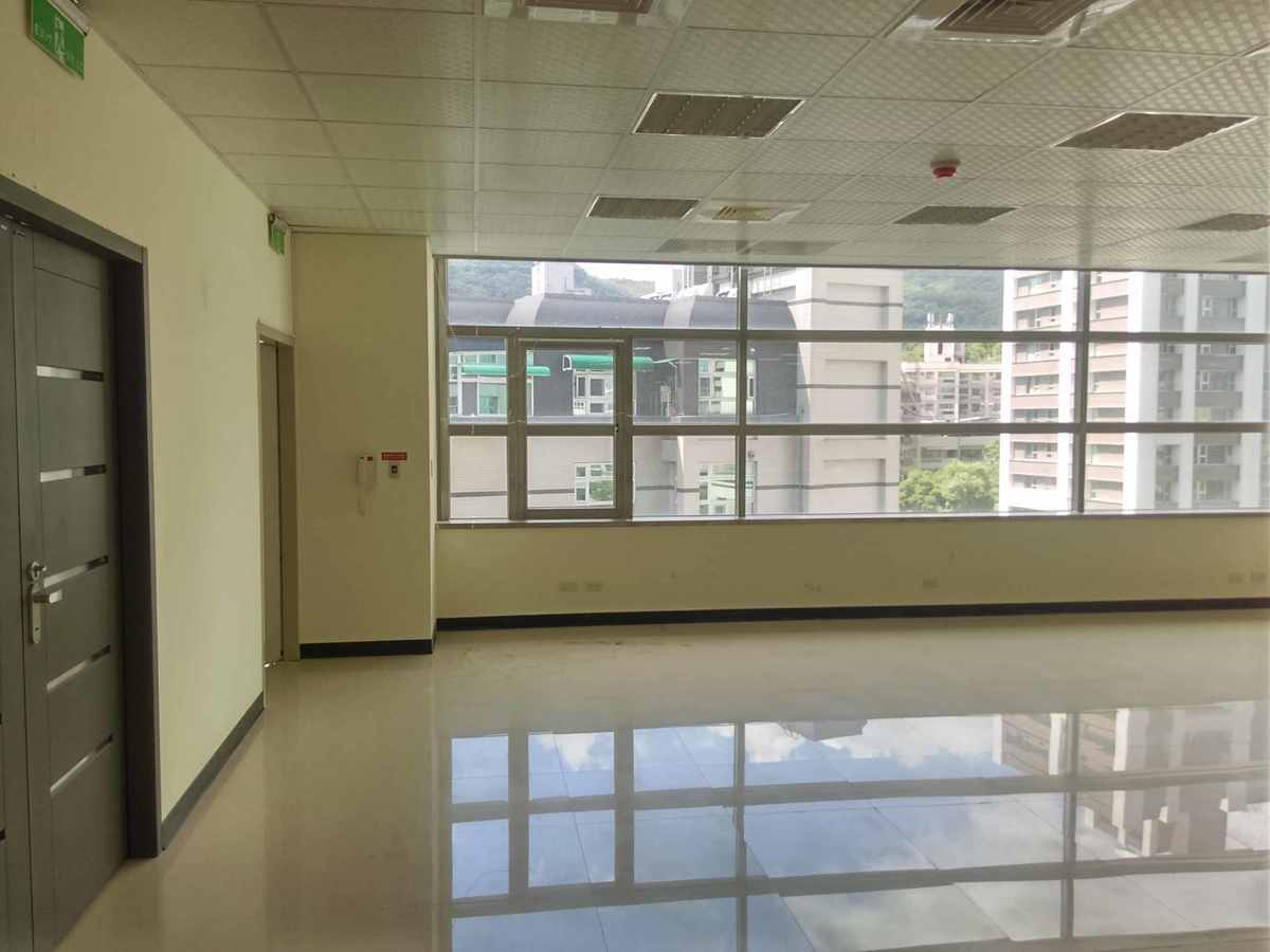 內湖區 - 114台灣台北市內湖區文湖街XX號 01