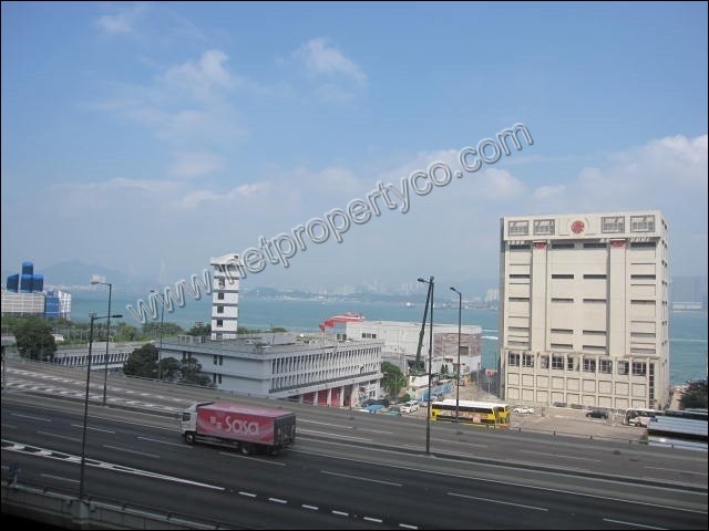 Sheung Wan - Tung Kwong Building 01