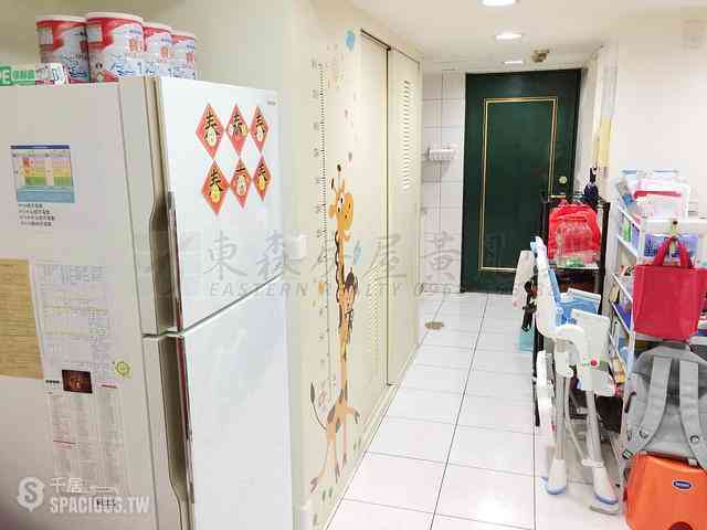 Banqiao - No. X, Section 1, Nanya South Road, Banqiao District, New Taipei City, Taiwan 220 04
