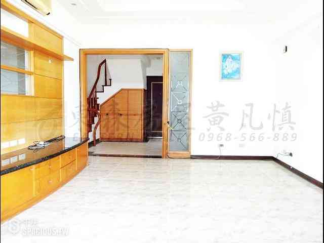 Tucheng - No. XX, Lane 102, Section 2, Mingde Road, Tucheng District, New Taipei City, Taiwan 236 02