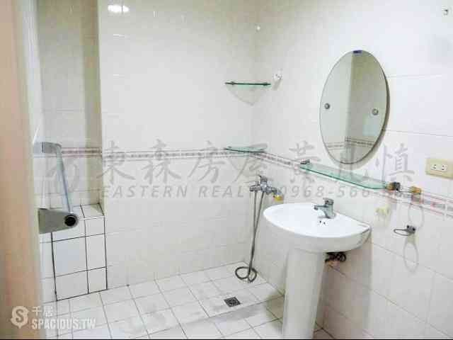 Tucheng - No. XX, Lane 102, Section 2, Mingde Road, Tucheng District, New Taipei City, Taiwan 236 07