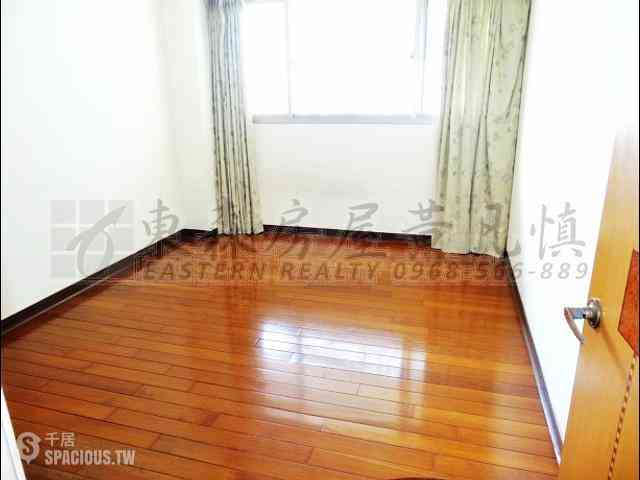 Tucheng - No. XX, Lane 102, Section 2, Mingde Road, Tucheng District, New Taipei City, Taiwan 236 10