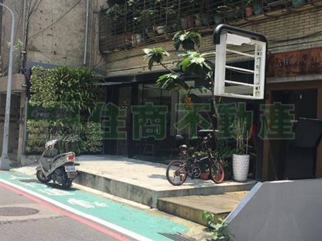 Daan - No. XX, Section 4, Ren'ai Road, Da’an District, Taipei City, Taiwan 106 01