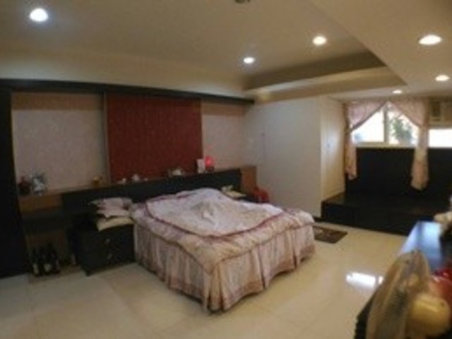 Zhonghe - 236, Taiwan, New Taipei City, Zhonghe District, Section 1, Xingnan Road, XX號B1樓 01