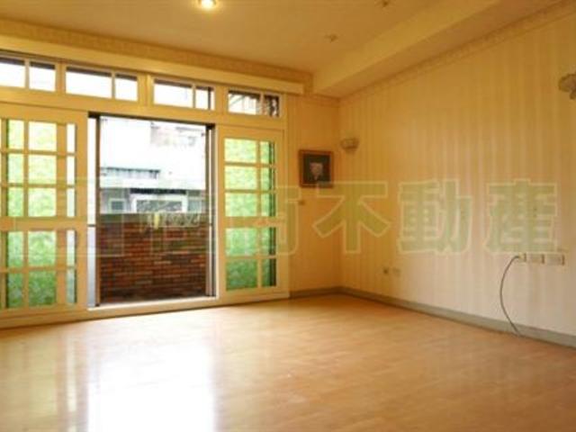 Daan - No. XX, Lane 248, Section 4, Zhongxiao East Road, Da’an District, Taipei City, Taiwan 106 01