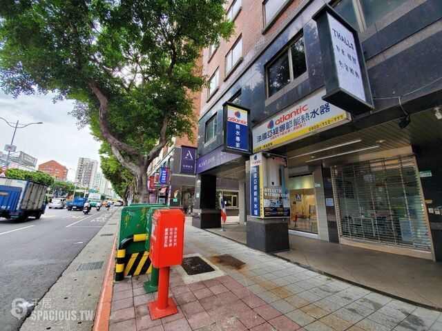 Datong - No. XXX, Section 3, Chengde Rd, Datong District, Taipei City, Taiwan 103 01