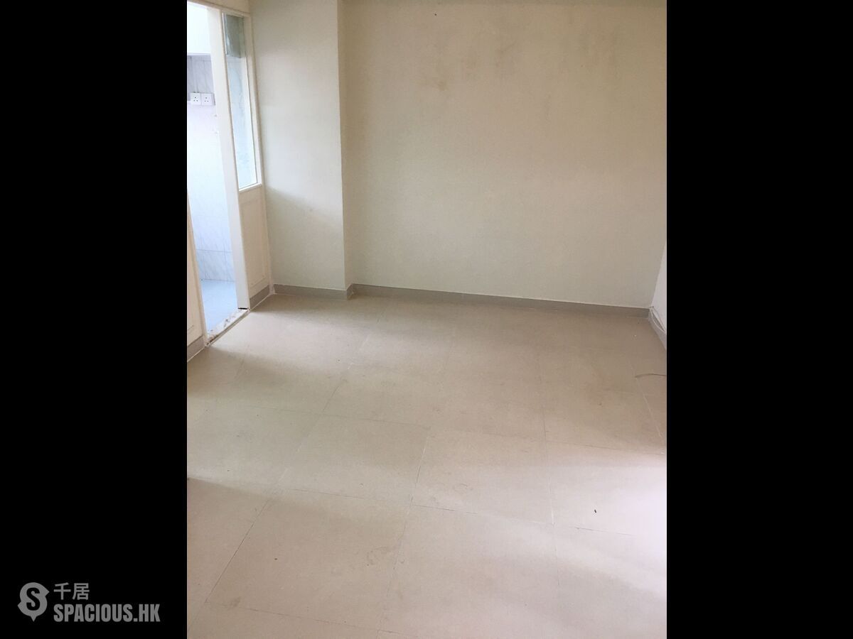 Tai Hang - 16A-16B, King Street 01