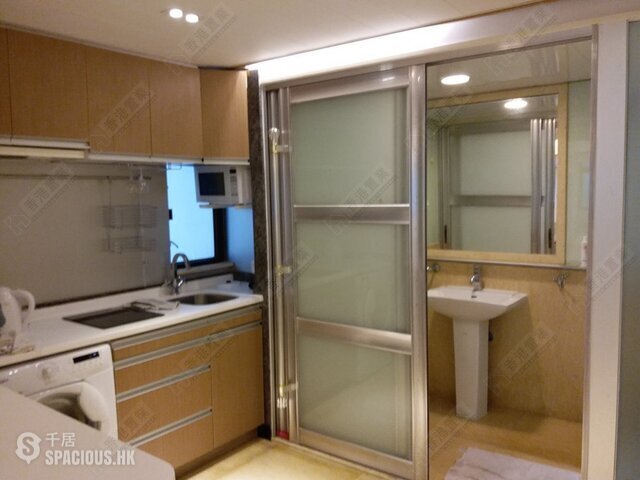 Happy Valley - 3, Yuen Yuen Street 01