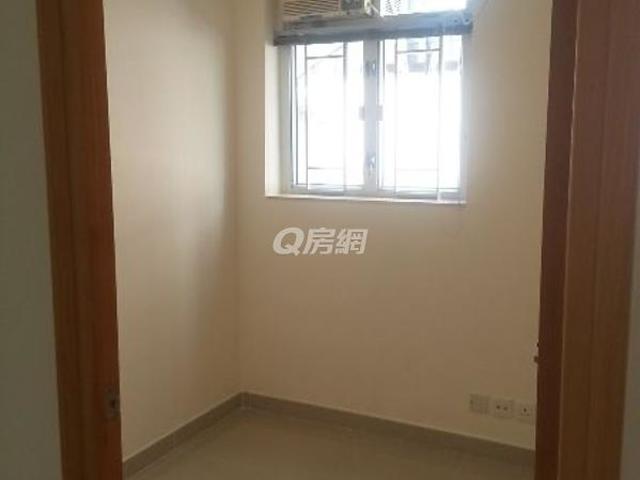 Happy Valley - 8, Cheong Ming Street 01