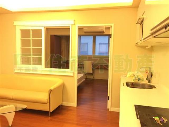 Daan - 106, Taiwan, Taipei City, Da’an District, 仁愛路四段300巷XX號 01