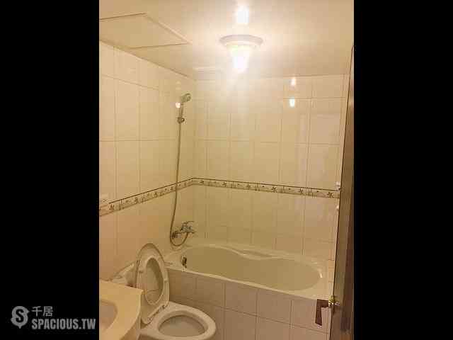 Xinzhuang - 242, Taiwan, New Taipei City, Xinzhuang District, 中港路中慶巷XX號 05