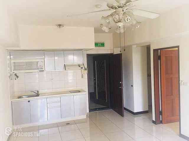 Xinzhuang - 242, Taiwan, New Taipei City, Xinzhuang District, 中港路中慶巷XX號 07