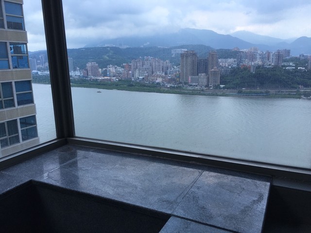 八里区 - 249台湾新北市八里區龍米路一段XXX號 01