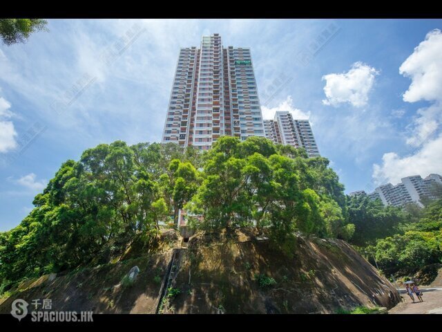 Kwai Chung - Wah Yuen Chuen 01