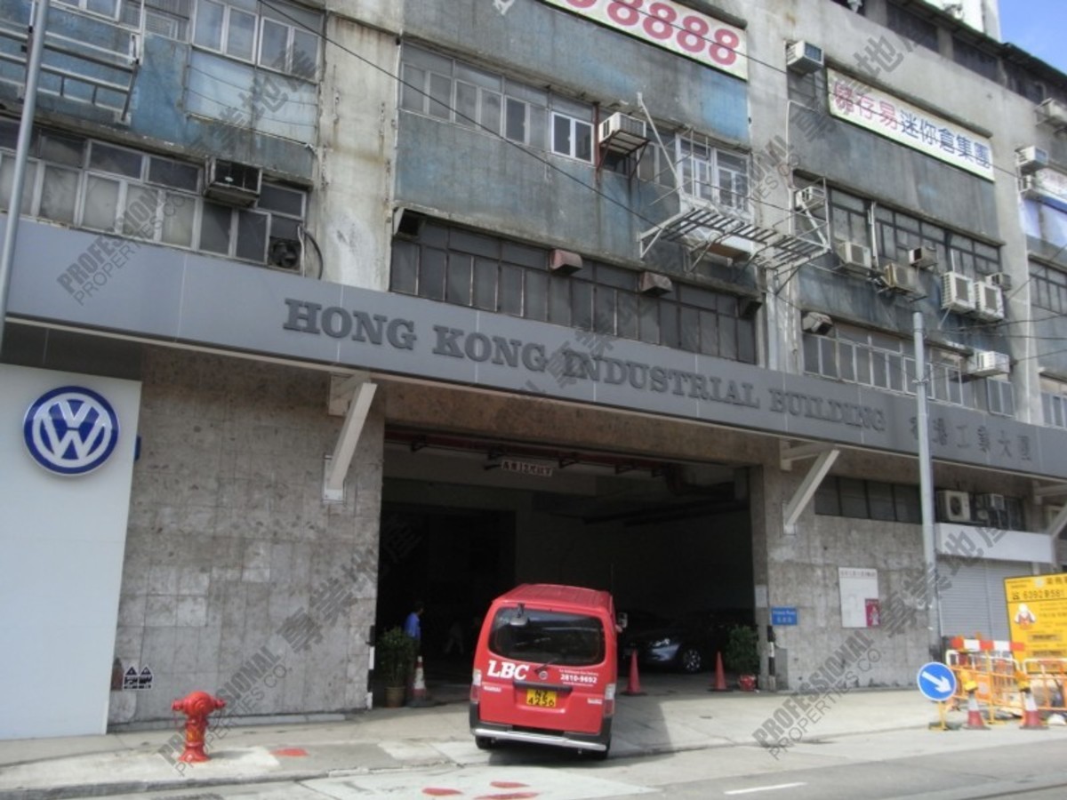 Shek Tong Tsui - Hong Kong Industrial Building 01