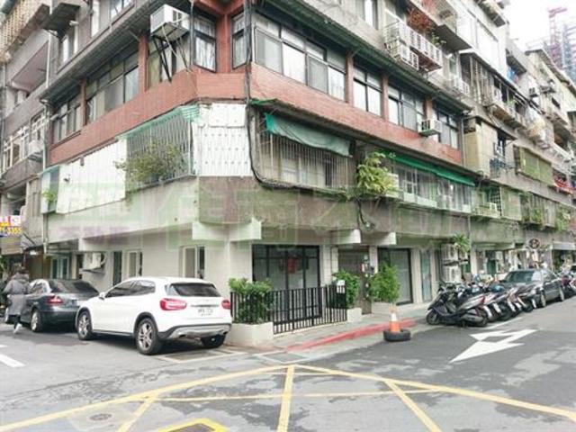 Xinyi - No. XX, Lane 553, Section 4, Zhongxiao East Road, Xinyi District, Taipei City, Taiwan 110 01