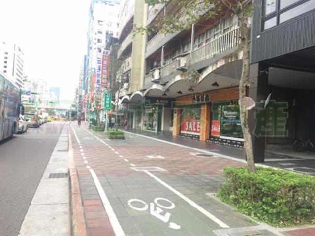 Daan - No. XXX-6, Section 3, Xinyi Road, Da’an District, Taipei City, Taiwan 106 01