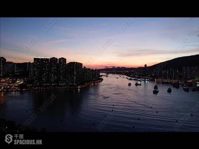 Tsuen Wan - Waterside Plaza 01