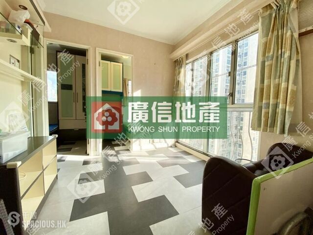 Mong Kok - Sun Ming Building 01