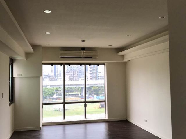 中正区 - 100台湾台北市中正區北平東路XX號 01