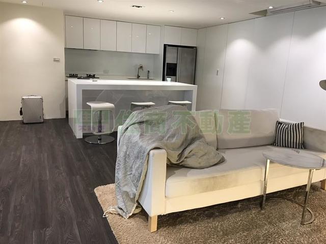 Xinyi - No. XX, Lane 421, Guangfu South Road, Xinyi District, Taipei City, Taiwan 110 01