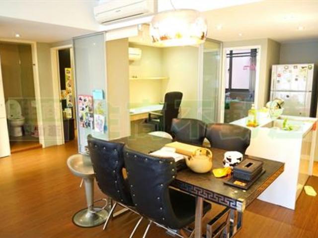 Xinyi - No. XX, Alley 5, Lane 289, Zhuangjing Road, Xinyi District, Taipei City, Taiwan 110 01