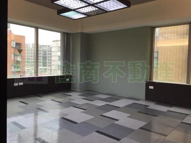Xinyi - No. XX, Songde Road, Xinyi District, Taipei City, Taiwan 110 01