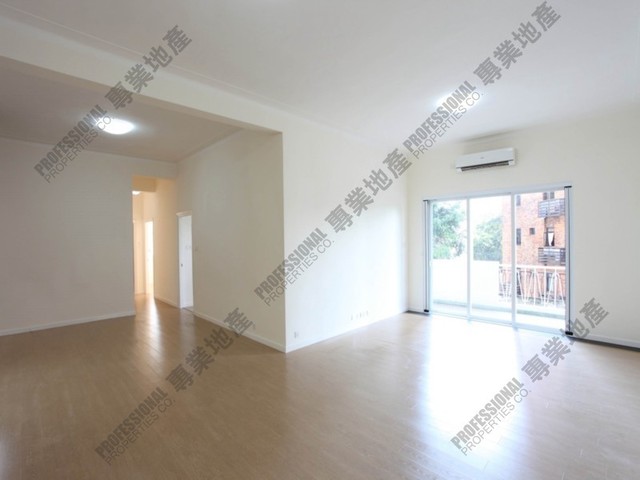 Pok Fu Lam - 88C, Pok Fu Lam Road 01