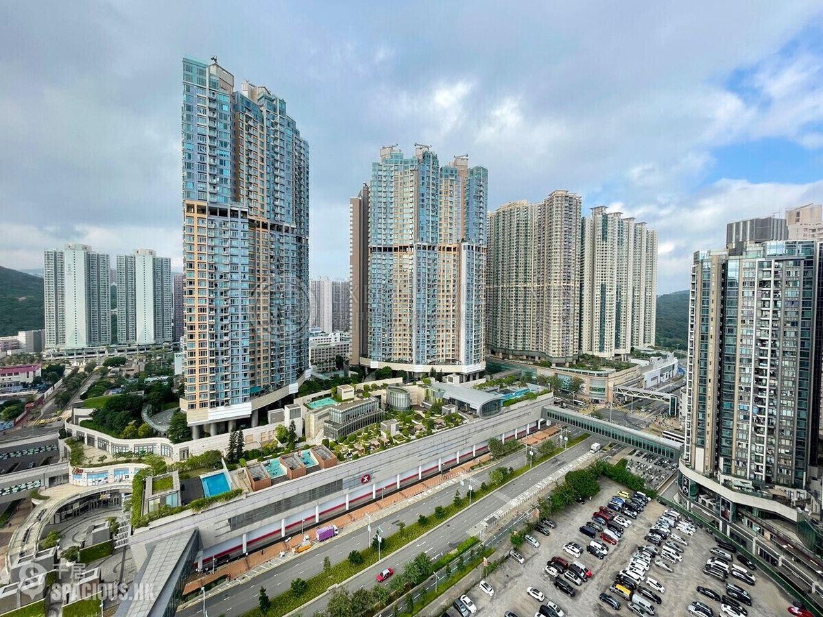 Tseung Kwan O - The Wings IIIA 01