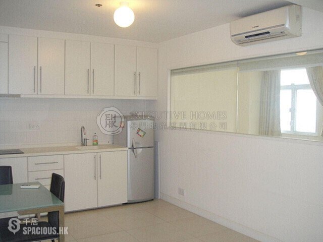 Sai Ying Pun - General Building 01