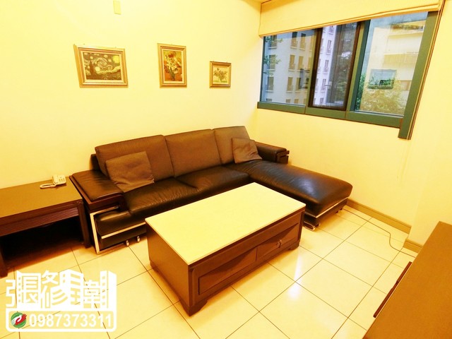 Xinyi - No. XXX, Guangfu South Road, Da’an District, Taipei City, Taiwan 106 01