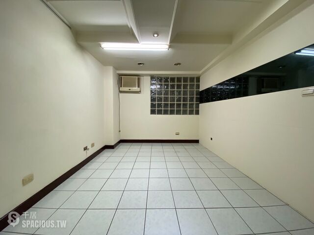 中山區 - 10491台灣台北市中山區民族東路XX號 01
