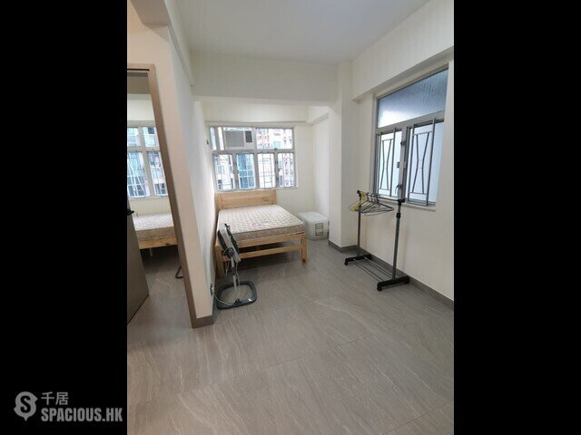 Tai Kok Tsui - Fuk Ming Building 01