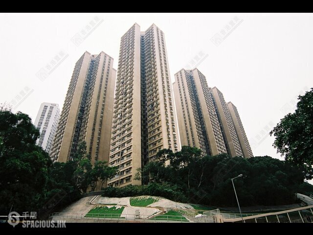 Ap Lei Chau - Yue On Court 01