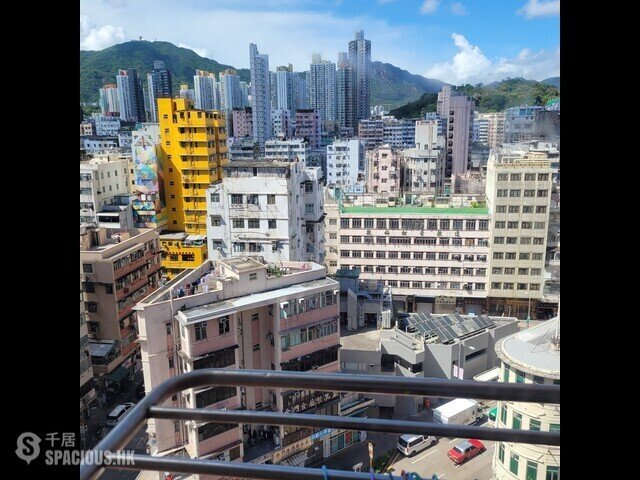 Tai Kok Tsui - Godfrey Centre 01