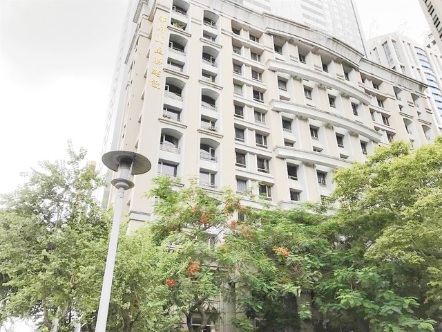 Banqiao - No. X, Section 1, Zhongshan Road, Banqiao District, New Taipei City, Taiwan 220 01