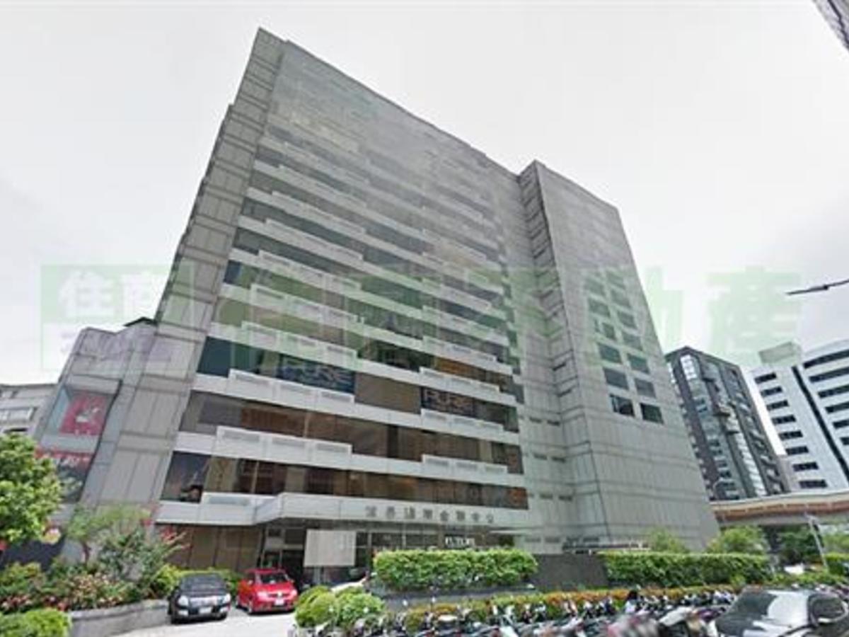Songshan - No. XXX, Fuxing North Road, Songshan District, Taipei City, Taiwan 105 01