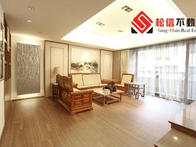Shilin - No. XX, Lane 728, Section 6, Zhongshan North Road, Shilin District, Taipei City, Taiwan 111 01