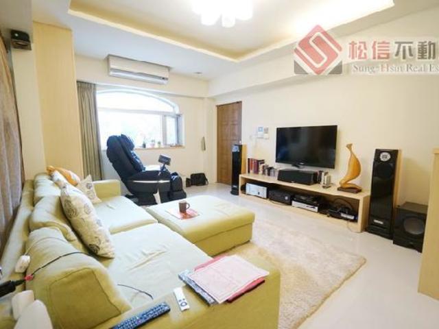 Xinyi - No. XX, Lane 512, Section 4, Ren'ai Road, Xinyi District, Taipei City, Taiwan 110 01