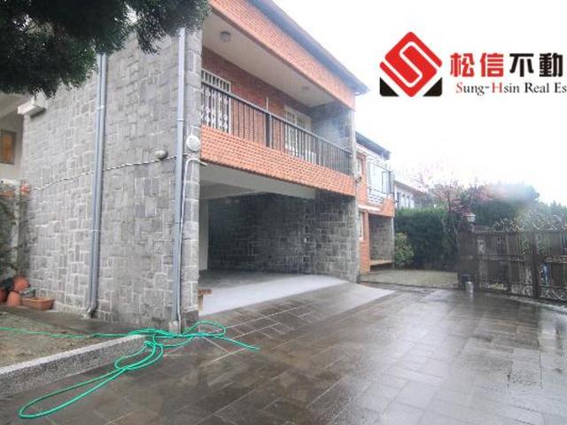 Beitou - No. XX, Alley 2, Lane 201, Fuxingsan Road, Beitou District, Taipei City, Taiwan 112 01