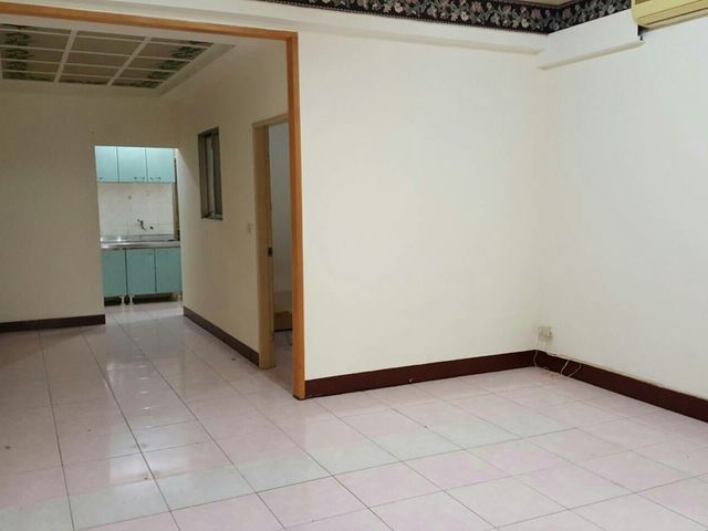 Tucheng - No. X, Alley 2, Lane 41, Guangming Street, Tucheng District, New Taipei City, Taiwan 236 01