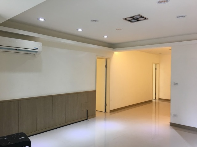 Zhonghe - No. XX, Alley 2, Lane 112, Guoguang Street, Zhonghe District, New Taipei City, Taiwan 235 01