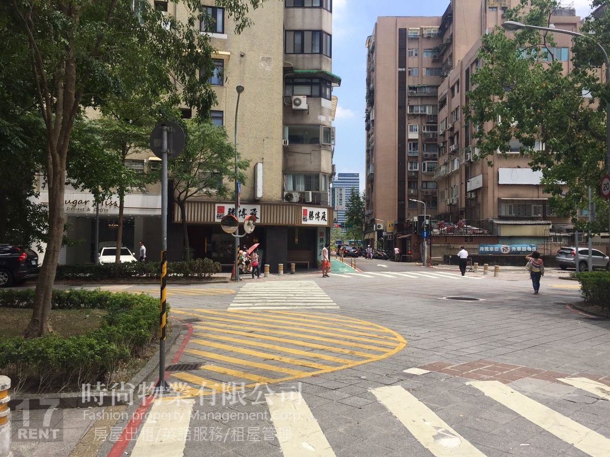 大安區 - 106台灣台北市大安區光復南路290巷XX號 01